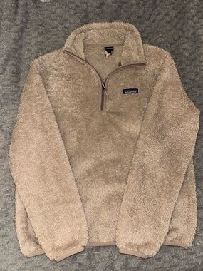 Patagonia Women’s Beige Cozy Retro-X Fleece Quarter-Zip Sweater - Size Medium
